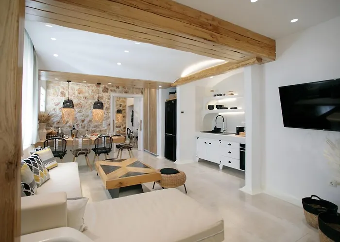 Manda Luxury * Naxos City