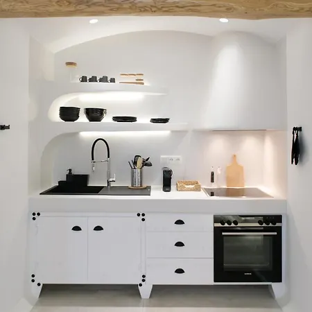 Manda Luxury *