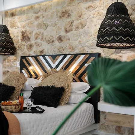 Manda Luxury *