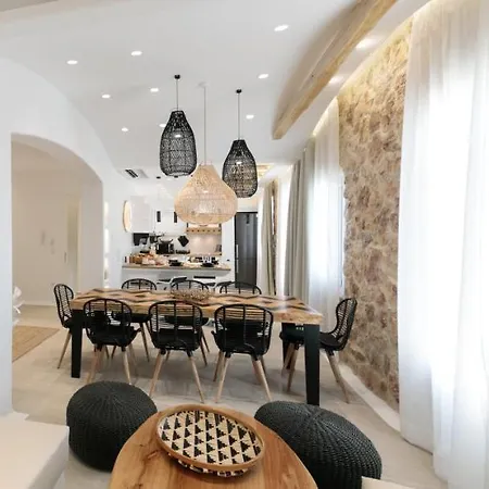 Manda Luxury *