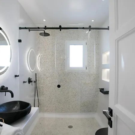 Manda Luxury